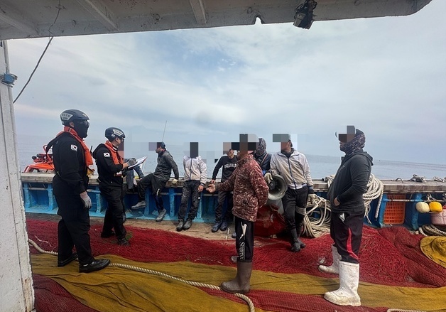 10명 태우고 9명으로 신고한 어선 적발…"사고 땐 구조 어려워"