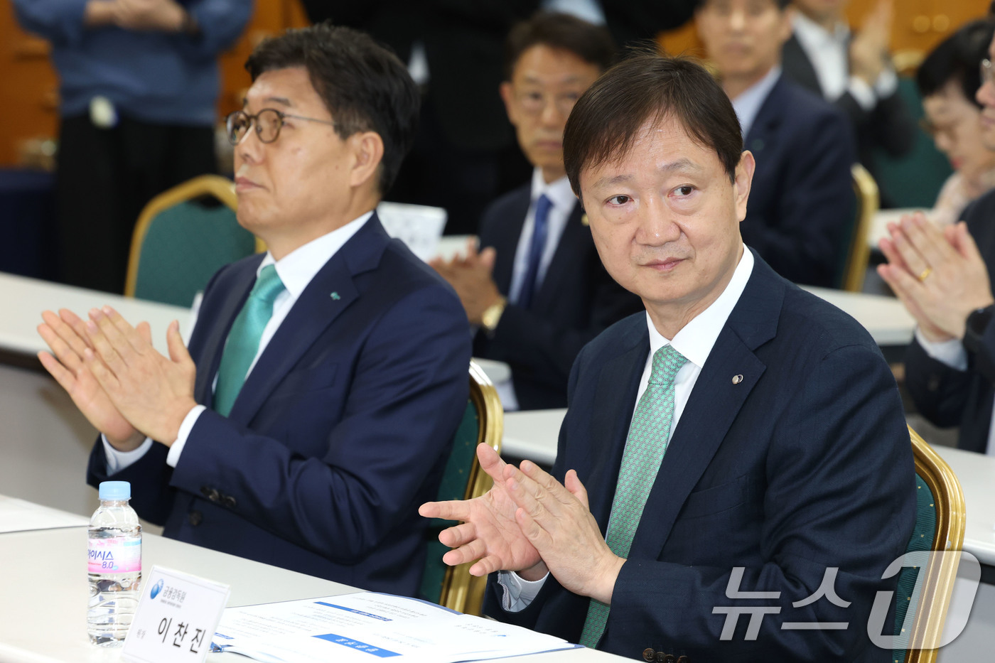 (서울=뉴스1) 이광호 기자 = 이찬진 금융감독원장이 28일 오전 서울 중구 은행회관에서 열린 사외이사 양성 및 역량강화를 위한 업무협약식에 참석해 있다. 2026.4.28/뉴스1 …