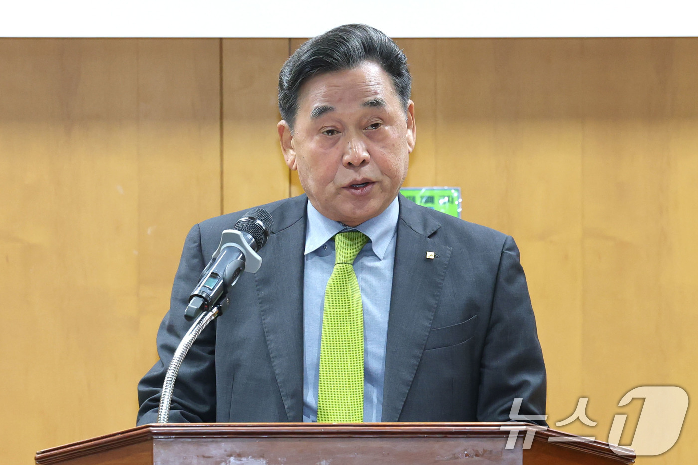 (서울=뉴스1) 이광호 기자 = 김기홍 JB금융그룹 회장이 28일 오전 서울 중구 은행회관에서 열린 사외이사 양성 및 역량강화를 위한 업무협약식에서 인사말을 하고 있다. 2026. …