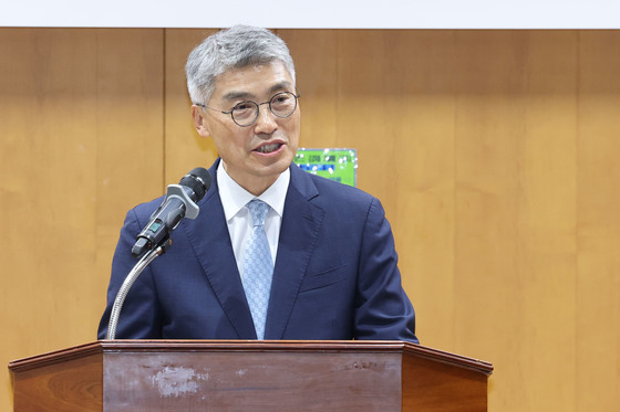 인사말하는 이준수 한국금융연수원장