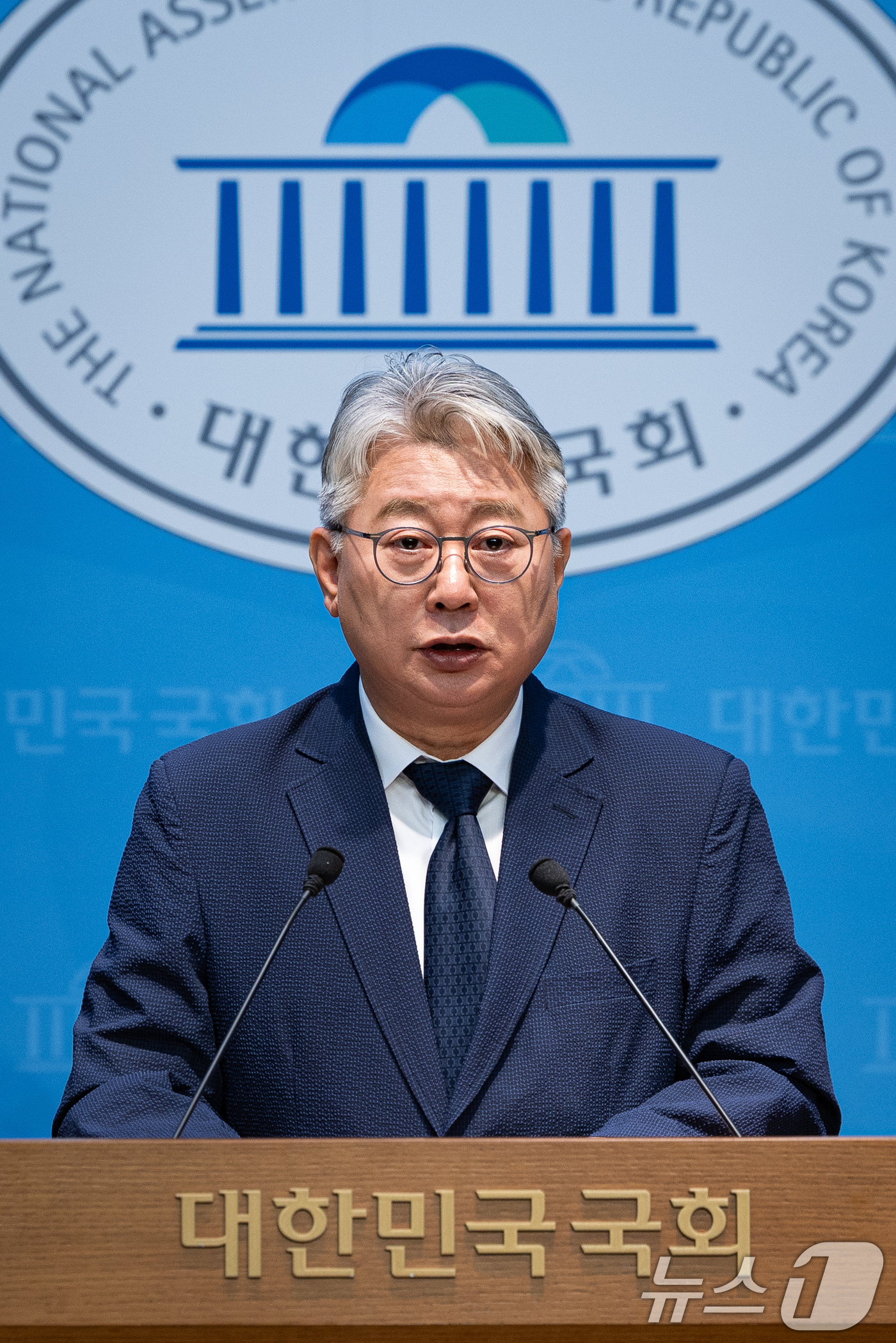 (서울=뉴스1) 유승관 기자 = 개혁신당 소속 조응천 전 의원이 28일 서울 여의도 국회 소통관에서 6·3 지방선거 경기도지사 선거 출마선언 기자회견을 하고 있다. 2026.4.2 …