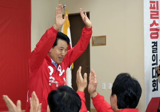 오세훈 "국힘 마음에 안들어도 '李폭주' 막을 까치밥 하나 남겨놔야"