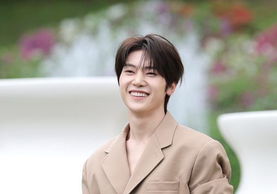 석매튜, 싱그러운 봄의 남신