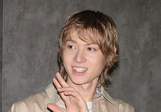 마틴, 자체발광