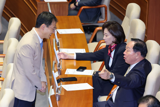 김상욱에게 호통치는 한기호