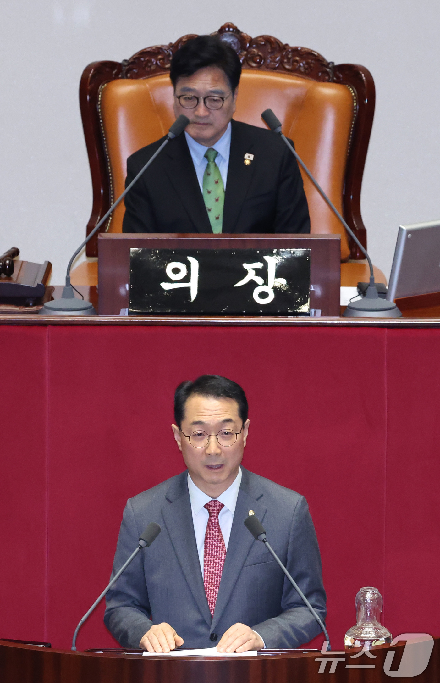 (서울=뉴스1) 신웅수 기자 = 김건 국민의힘 의원이 28일 서울 여의도 국회에서 열린 제434회국회(임시회) 제8차 본회의에서 자유 발언을 하고 있다. 2026.4.28/뉴스1