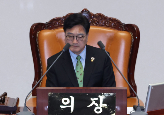 본회의 자유 발언하는 김건 의원