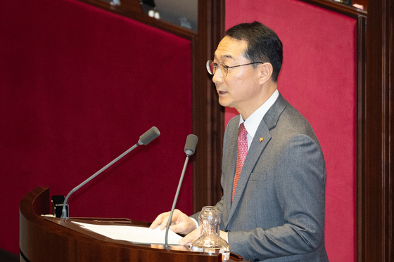 정동영 통일부 장관 해임건의안 관련 자유 발언하는 김건 국민의힘 의원