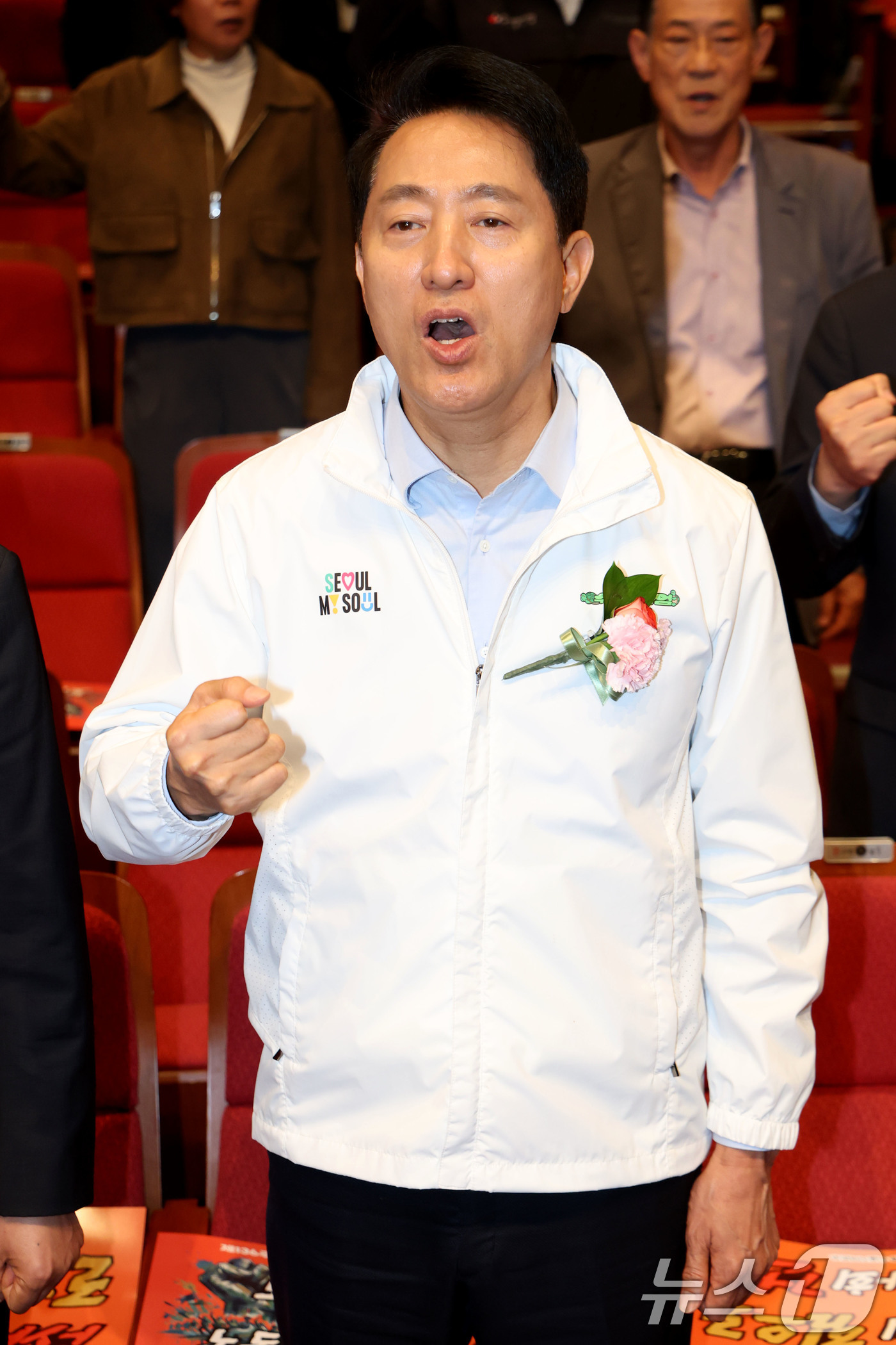 (서울=뉴스1) 이광호 기자 = 오세훈 국민의힘 서울시장 후보가 28일 오후 서울 영등포아트홀에서 열린 한국노총 서울지역본부 제136주년 세계노동절 기념식 및 서울지역 노동문화제에 …