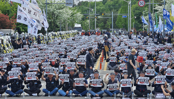 민주노총 "BGF는 숨지 말고 교섭 자리에 나와야"