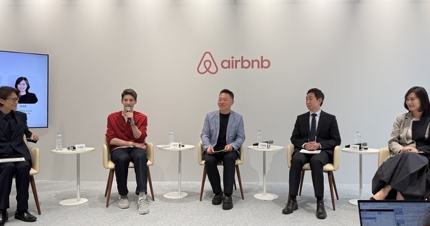 K-팝 보러 와 60만원 더 써도 "재방문 글쎄"…잘 곳 없어 마음 접는다