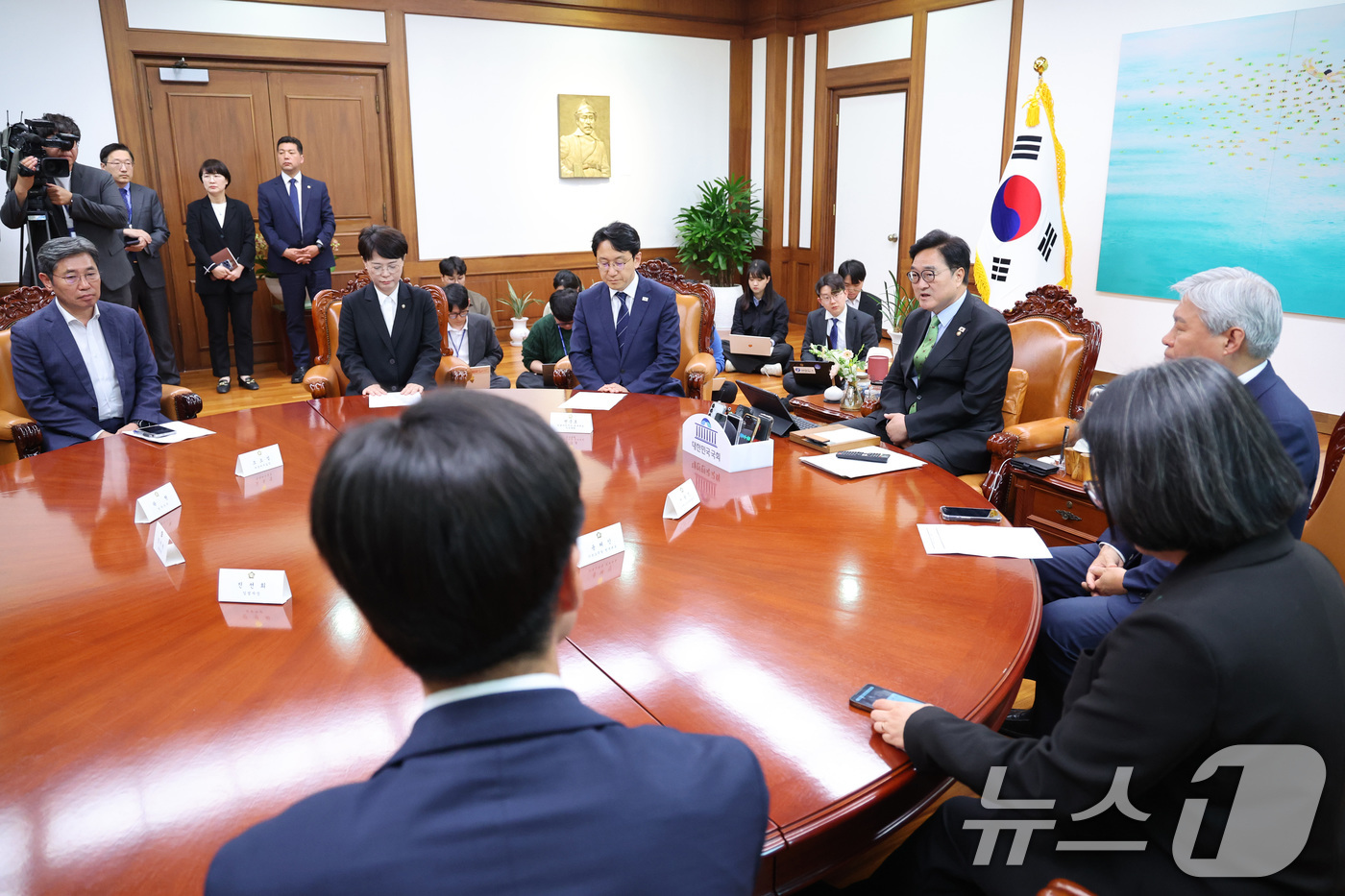(서울=뉴스1) 신웅수 기자 = 우원식 국회의장이 28일 서울 여의도 국회에서 열린 초당적 개헌 추진을 위한 제정당 제3차 연석회의에서 발언하고 있다. 2026.4.28/뉴스1