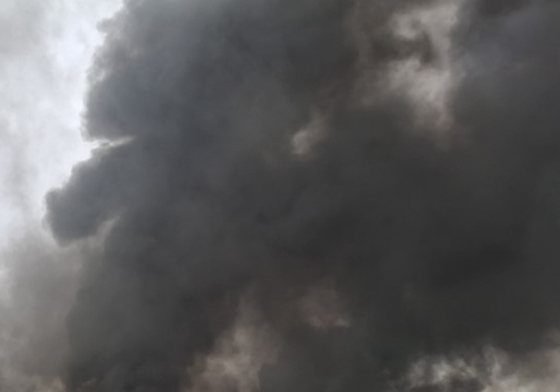 경주 건천산업단지 화재 진압 중