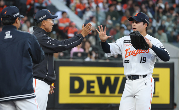 1회부터 고전하는 왕옌청