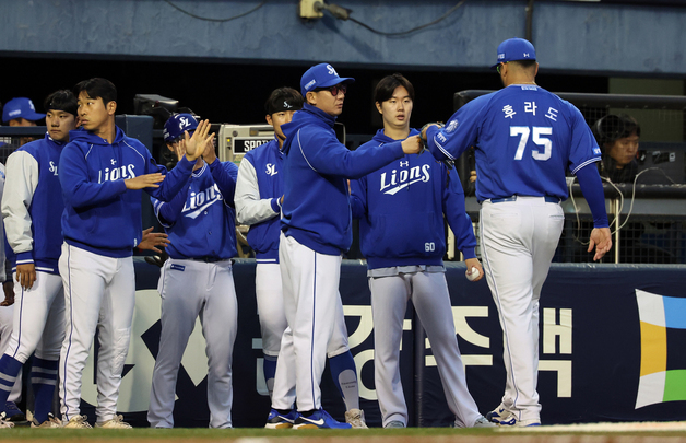 후라도, 4회까지 무실점 역투