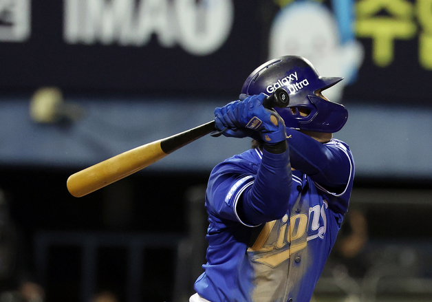 적시 2루타 치는 김성윤