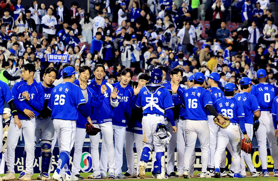 삼성, 연장 혈투 끝 두산 꺾고 '7연패 탈출'…KT는 선두 수성(종합)