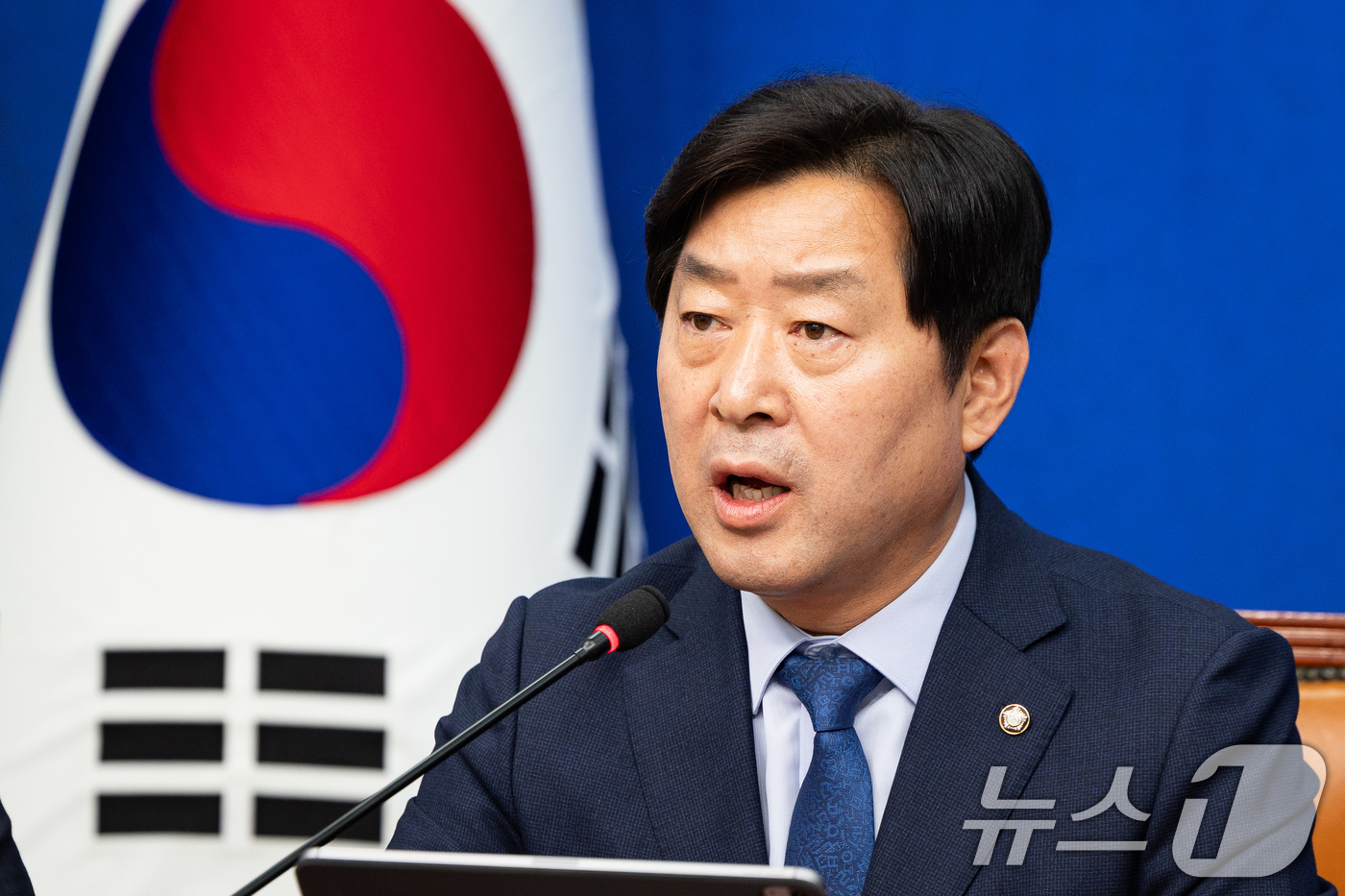 (서울=뉴스1) 유승관 기자 = 황명선 더불어민주당 최고위원이 29일 서울 여의도 국회에서 열린 최고위원회의에서 모두 발언을 하고 있다. 2026.4.29/뉴스1