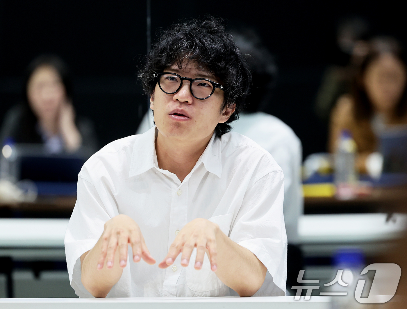 (서울=뉴스1) 조연우 인턴기자 = 박다울 음악감독이 28일 서울 용산구 노들섬 서울시발레단 스튜디오에서 내달 초연을 앞둔 창작 발레 '대나무 숲에서'(In the Bamboo F …