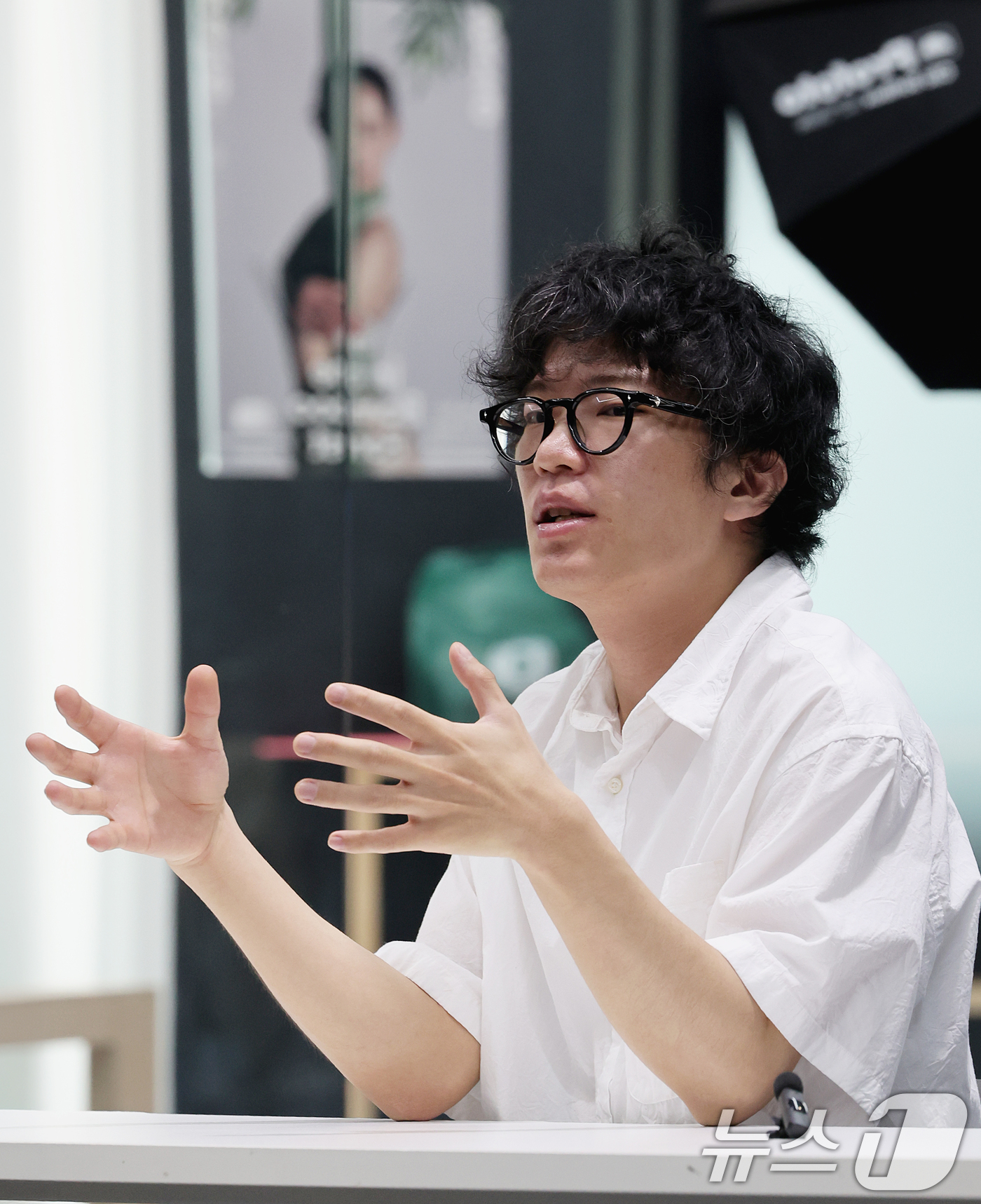 (서울=뉴스1) 조연우 인턴기자 = 박다울 음악감독이 28일 서울 용산구 노들섬 서울시발레단 스튜디오에서 내달 초연을 앞둔 창작 발레 '대나무 숲에서'(In the Bamboo F …