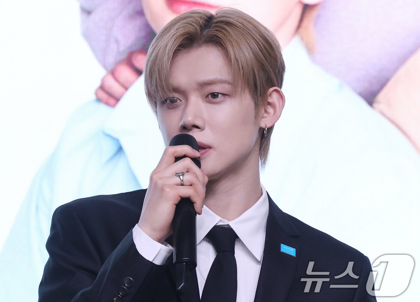 본문 이미지 - 투모로우바이투게더 연준이 29일 서울 마포구 유니세프 한국위원회 블루홀에서 열린 전 세계 아동·청소년 마음건강 지원 '투게더 포 투모로우' 유니세프 캠페인 론칭 기자간담회에서 인사말을 하고 있다. 2026.4.29 ⓒ 뉴스1 박지혜 기자