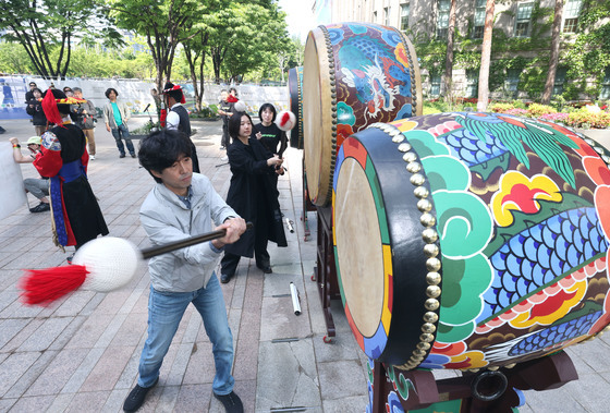 서울시청 앞에 등장한 '기후 신문고'