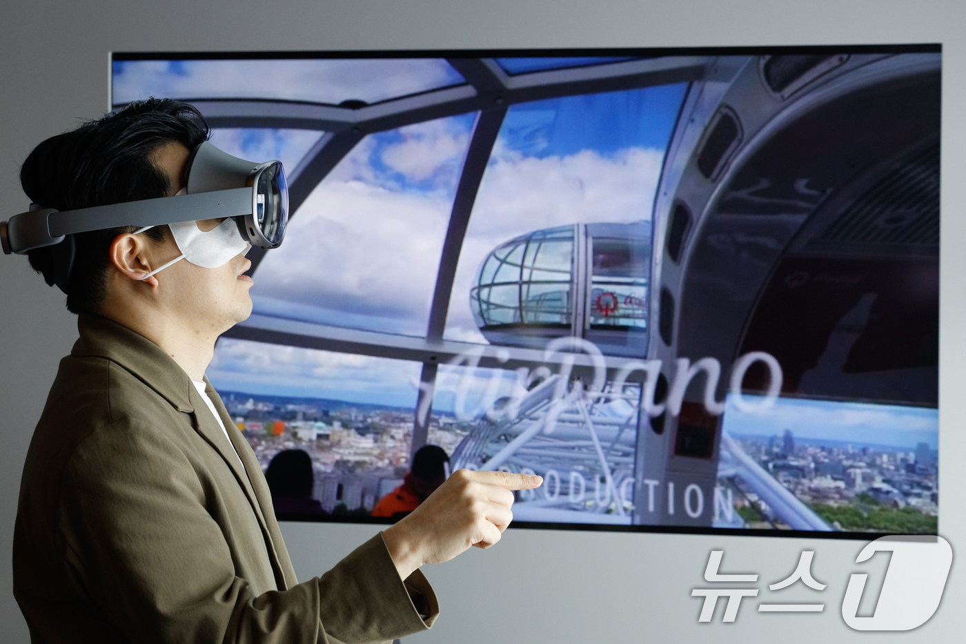 (서울=뉴스1) 안은나 기자 = 29일 서울 중구 웨스틴조선호텔에서 열린 구글 포 코리아 위드 구글 딥마인드(Google for Korea with Google Deepmind) …