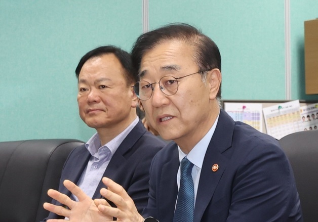 전북 찾은 김윤덕 장관