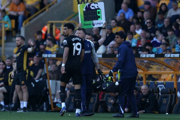 '강등권' 토트넘 '또' 부상 악재…주전 FW 솔랑케, 사실상 시즌 아웃