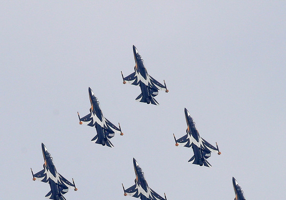 대구 상공에 뜬 공군 블랙이글스