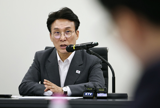 발언하는 김민석 국무총리