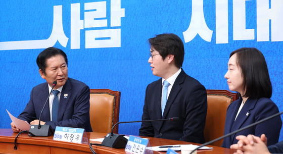 하정우·전은수와 대화하는 정청래 대표