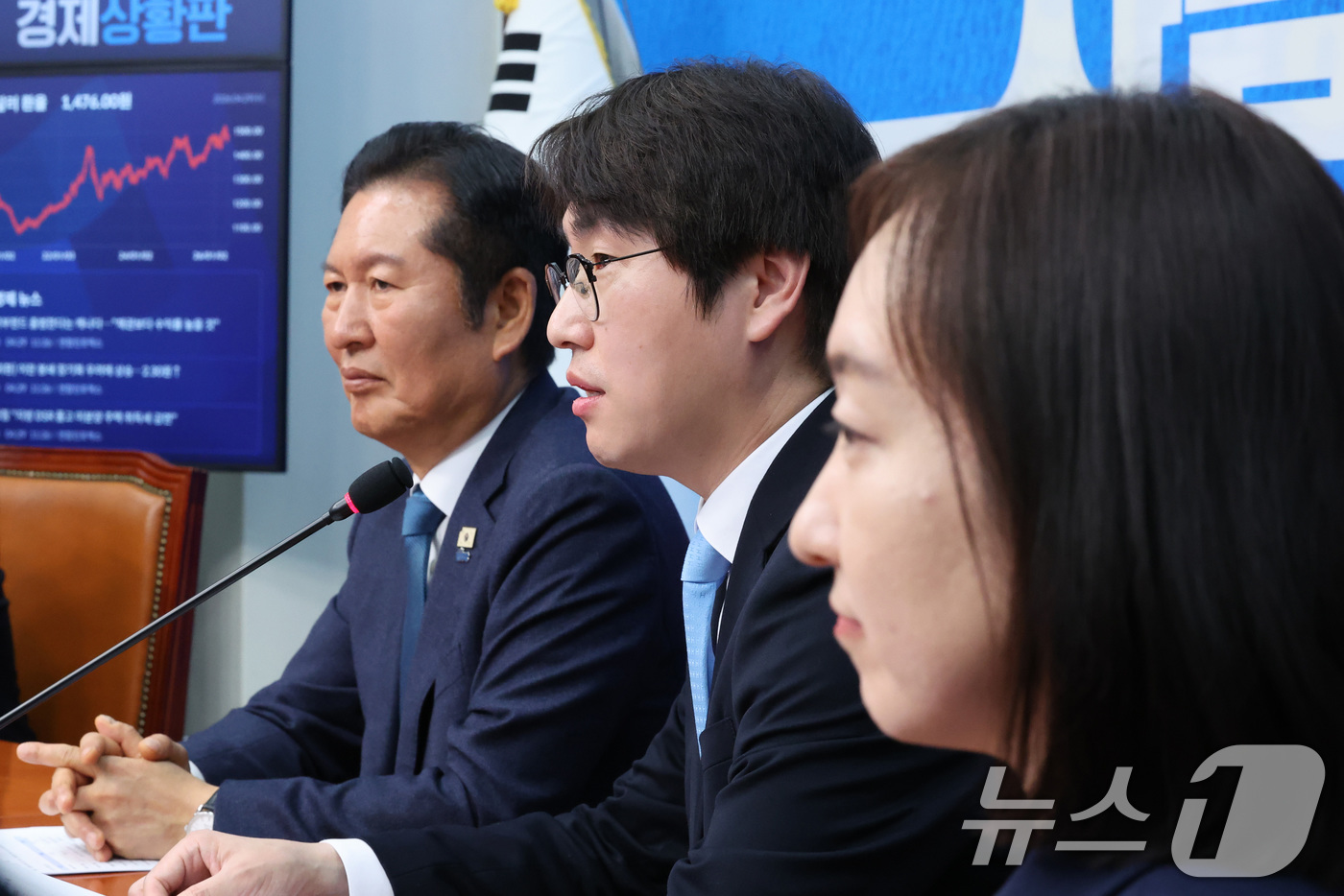 (서울=뉴스1) 신웅수 기자 = 하정우 전 청와대 AI수석이 29일 서울 여의도 국회에서 열린 더불어민주당 인재 영입식에서 인사말을 하고 있다. 2026.4.29/뉴스1