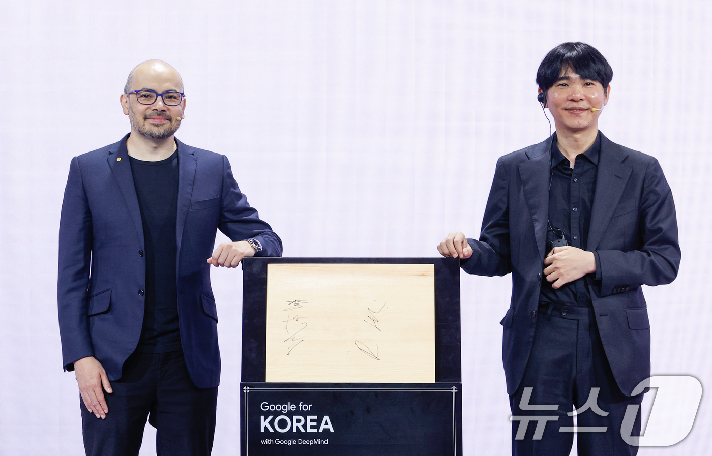 (서울=뉴스1) 안은나 기자 = 데미스 하사비스 구글 딥마인드 공동 창업자 및 CEO와 이세돌 사범이 29일 서울 중구 웨스틴조선호텔에서 열린 구글 포 코리아 2026 행사에 참석 …