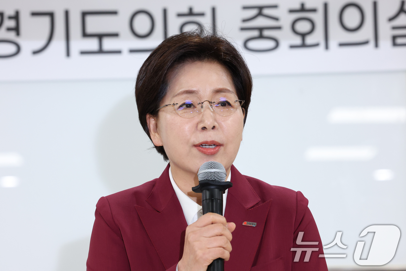 (수원=뉴스1) 김영운 기자 = 양향자 국민의힘 경기도지사 예비후보가 29일 경기 수원시 영통구 경기도의회에서 열린 국민의힘 경기도지사 출마예정자 좌담회에서 발언을 하고 있다. 2 …