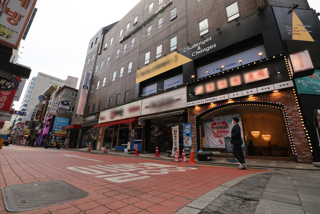 체감경기 악화… 썰렁한 상점가