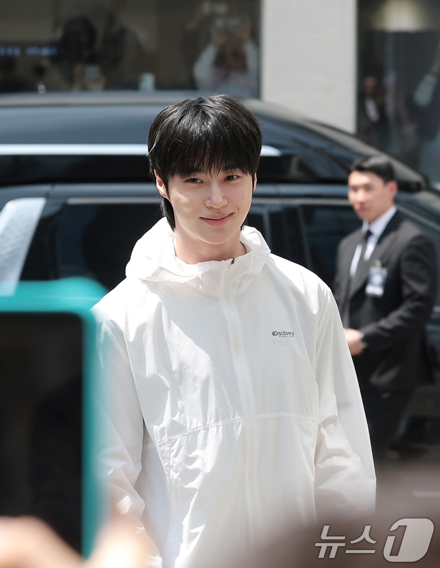 (서울=뉴스1) 권현진 기자 = 배우 변우석이 29일 서울 성동구 쎈느에서 열린 아웃도어 브랜드 디스커버리 익스페이션의 여름 시즌 브랜드 체험 행사 'DISCOVER YOUR AC …