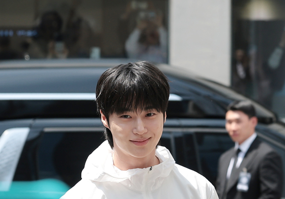 [뉴스1 ★]'행복할 채비를 하세요' 변우석, 성수동 접수한 21세기 이안대군