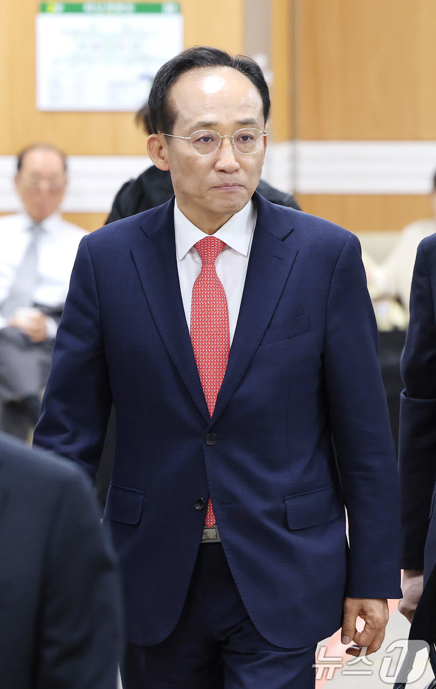 (서울=뉴스1) 박지혜 기자 = 12·3 비상계엄 당시 국회의 계엄 해제 표결을 방해한 혐의로 기소된 추경호 국민의힘 전 원내대표가 29일 오후 서울 서초구 서울중앙지법에서 열린 …