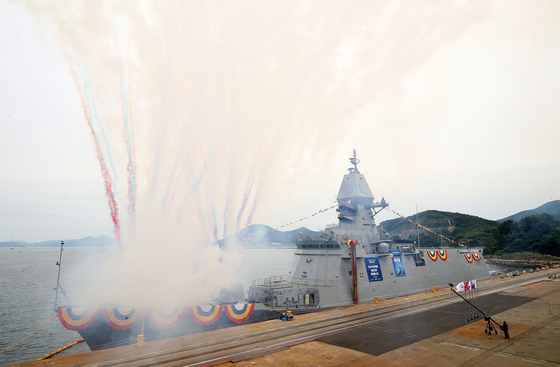 해군 3600톤급 호위함 '제주함' 진수식
