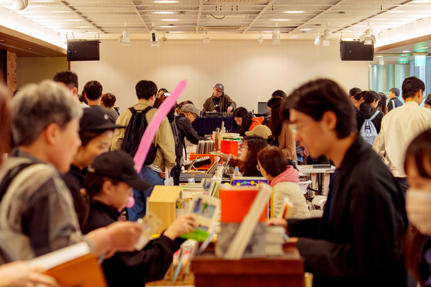 "마포의 '힙'한 책방들, 광장으로"…5월 '무대 위의 책방' 열린다