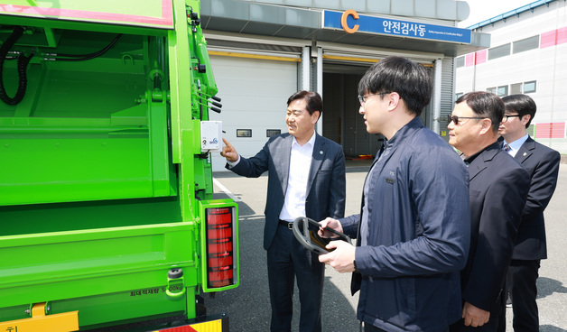 김제·완주 찾은 김관영 "전북, 미래 모빌리티 혁신 거점으로 완성"