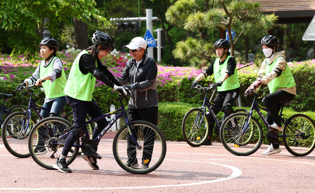 차근차근 배워보는 자전거 타는 방법