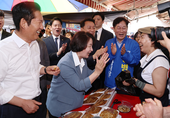 정청래·추미애·이광재·강병덕, 하남 덕풍시장 방문