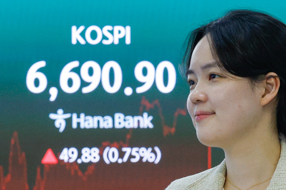 [뉴스1 PICK]코스피 6690.9 '사흘 연속 종가 사상 최고치'