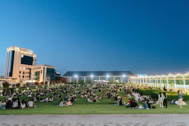 아시아문화전당 잔디광장 '하늘마당' 5월 1~5일 임시 개방