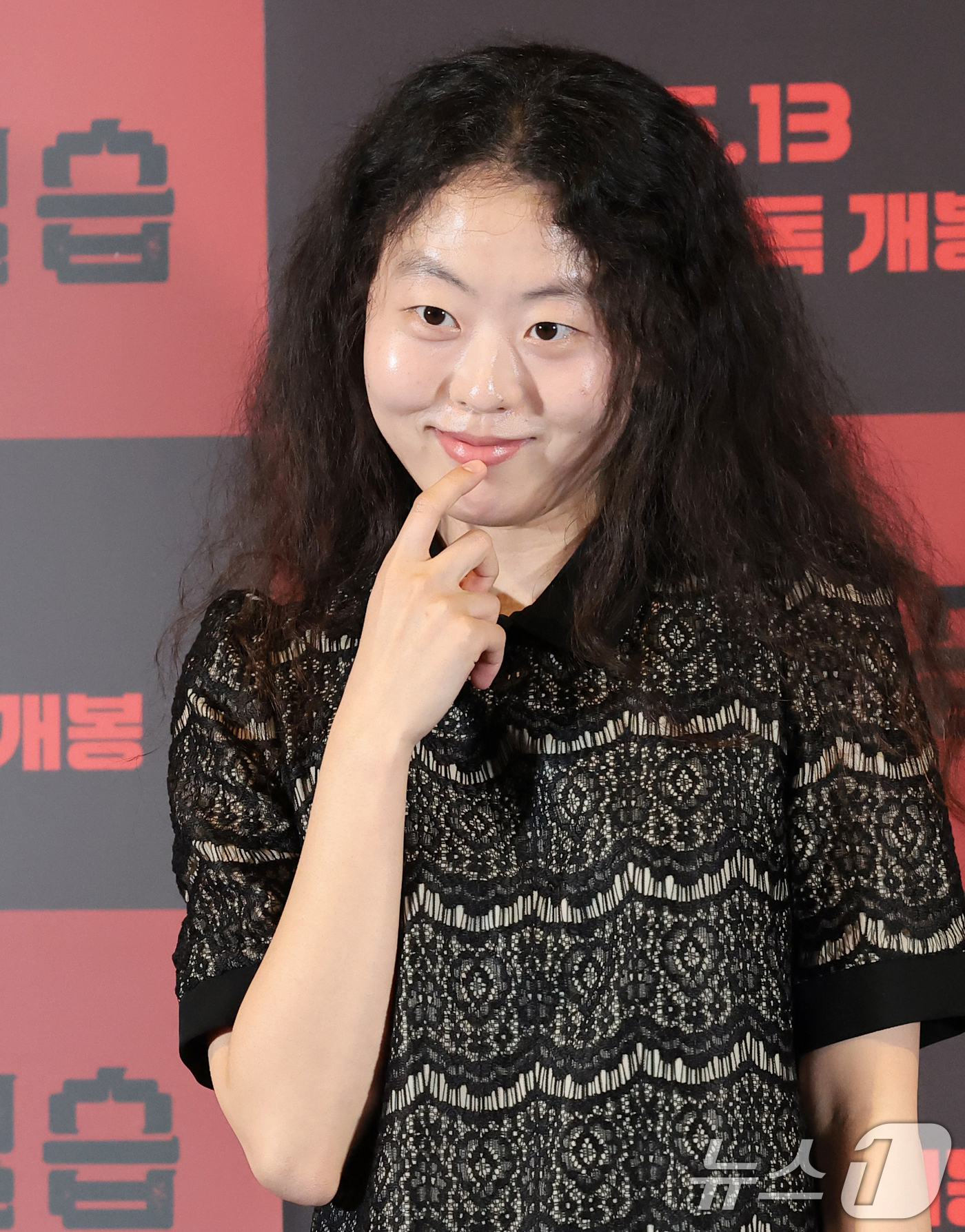 (서울=뉴스1) 권현진 기자 = 배우 이화원이 29일 서울 용산구 CGV용산아이파크몰에서 열린 영화 '교생실습'(감독 김민하) 언론시사회에 참석해 포즈를 취하고 있다.'교생실습'은 …