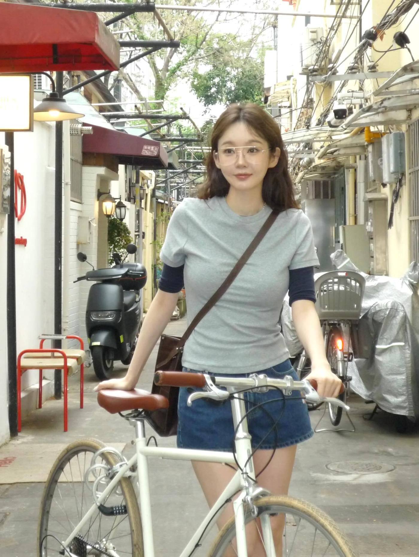 본문 이미지 - 사진=강민경 인스타그램 갈무리