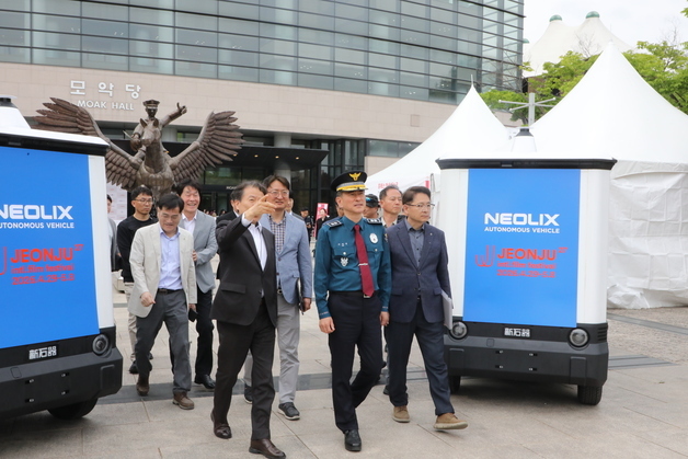 "인파 밀집 사고 예방"…이재영 청장, 전주영화제 개막 현장 '철저 대비'