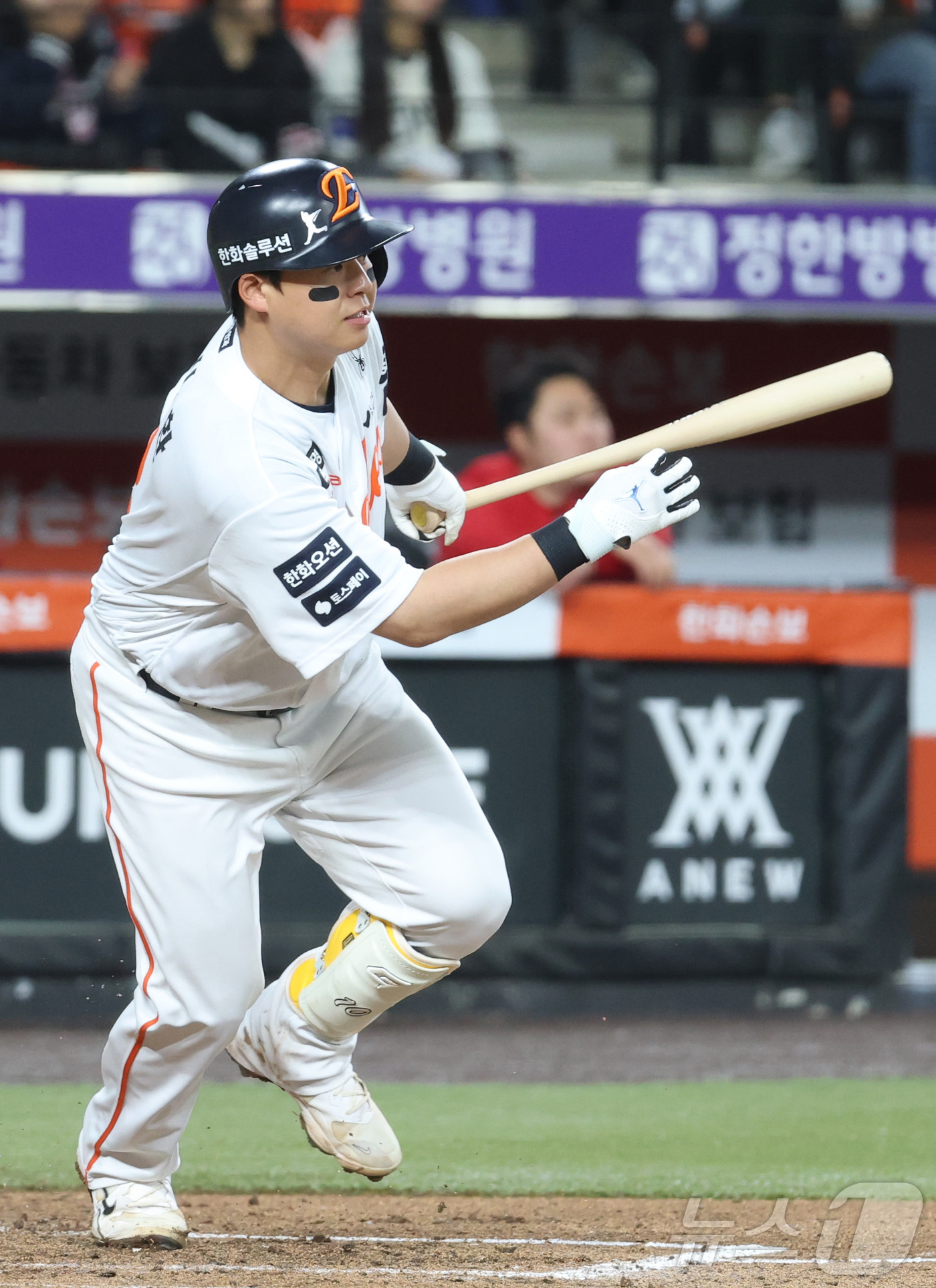 (대전=뉴스1) 김기남 기자 = 29일 대전 한화생명볼파크에서 열린 2026 신한 SOL KBO리그 SSG 랜더스와 한화 이글스의 경기에서 3회말 2사 1,3루에서 노시환이 1타점 …